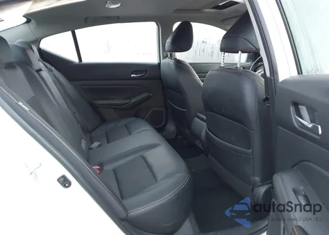 2019 Nissan Altima 2.5 Sr z USA, uszkodzony, nr VIN 1N4BL4CV5KC137456